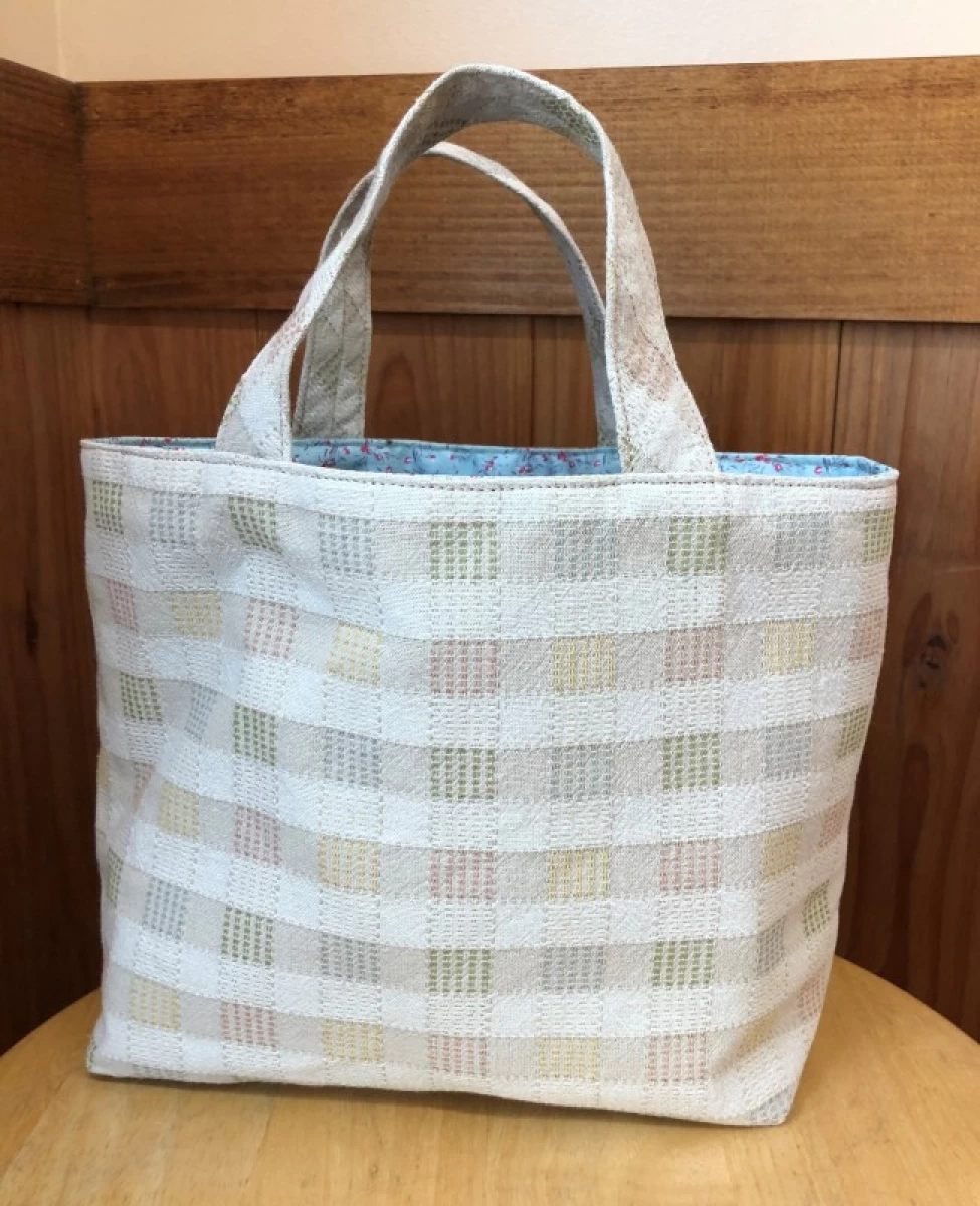 ハウスのランチバッグと小銭入れ